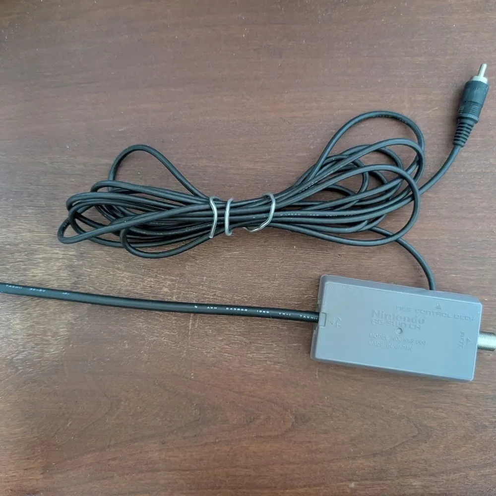 Nintendo 64 RF Switch / Coaxial Adapter – Vintage 1990s